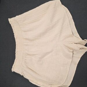 Aerie Elastic High Waist Shorts In Color Soft Oat. Size M